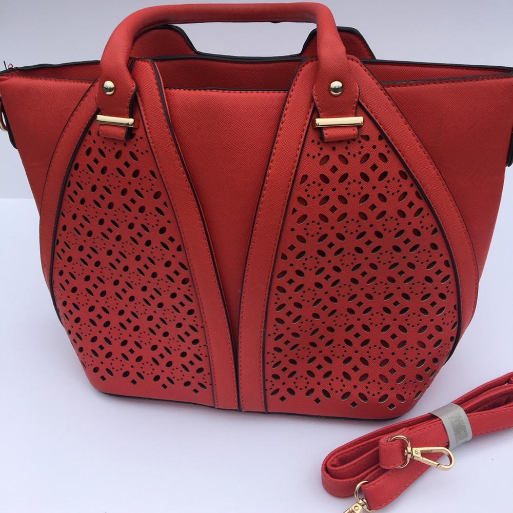 Red tote purse